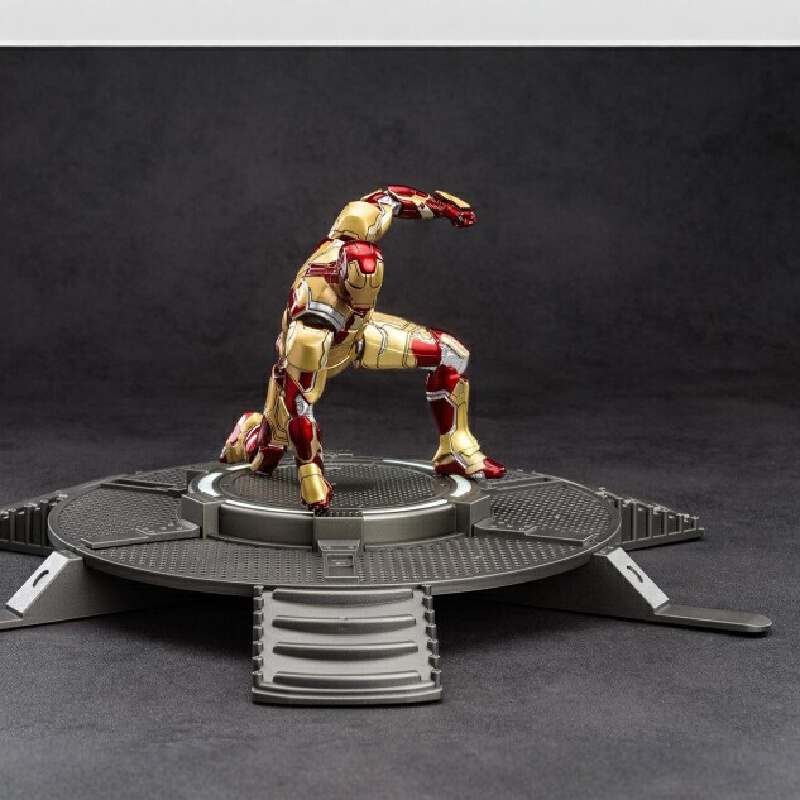 Action Figure Stand - Zhongdong Marvel Demir Adam MK31 7