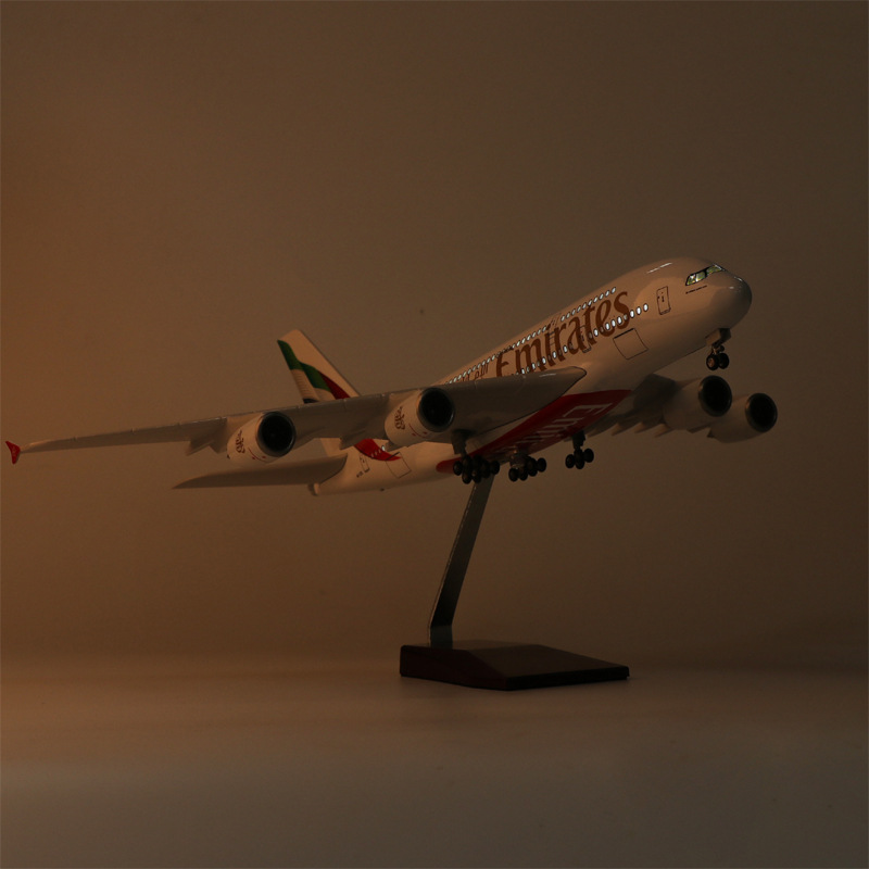Yeni Emirates A380 Model Uçak  - Model Airplane Plastic incelemesi ve fiyatı